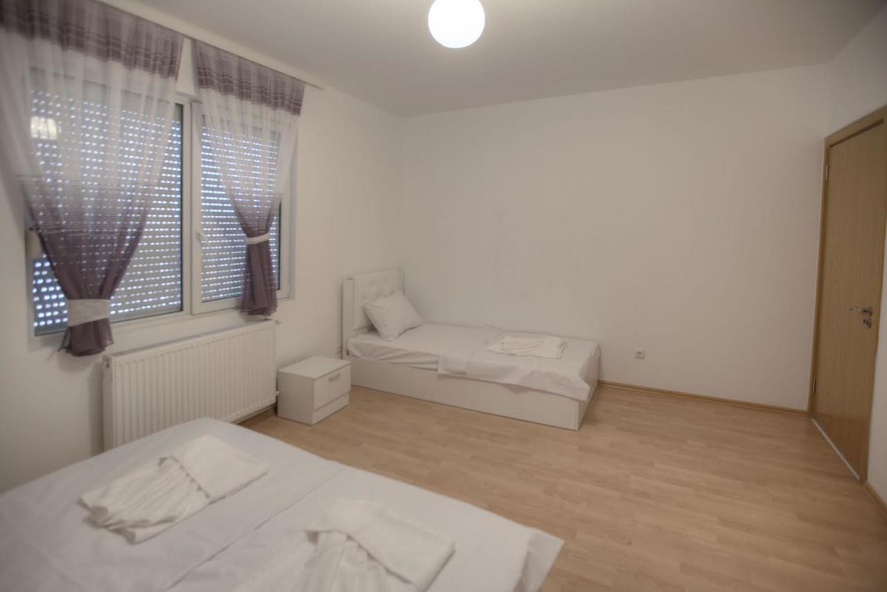 Guest House Prishtine Εξωτερικό φωτογραφία